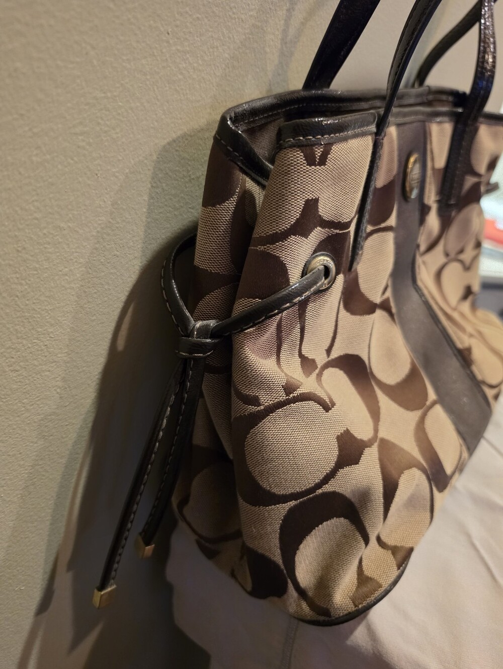 Coach - Vintage Classic Handbag - Picture 9 of 12